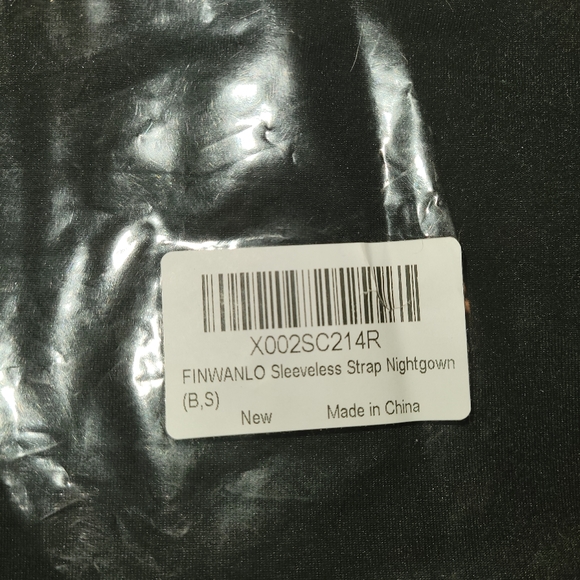 NWT Black Adjustable Strap Ruffle Bottom Chemise Small - Picture 3 of 10